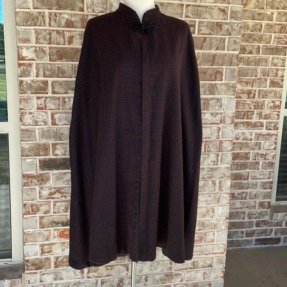 Vintage Unbranded Red Green Mini Plaid Lined Cape